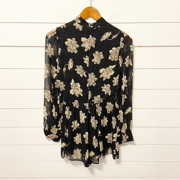Topshop | Women’s Black and Cream Floral Rose Keyhole Long Sleeve Romper Size 2 - Picture 3 of 9